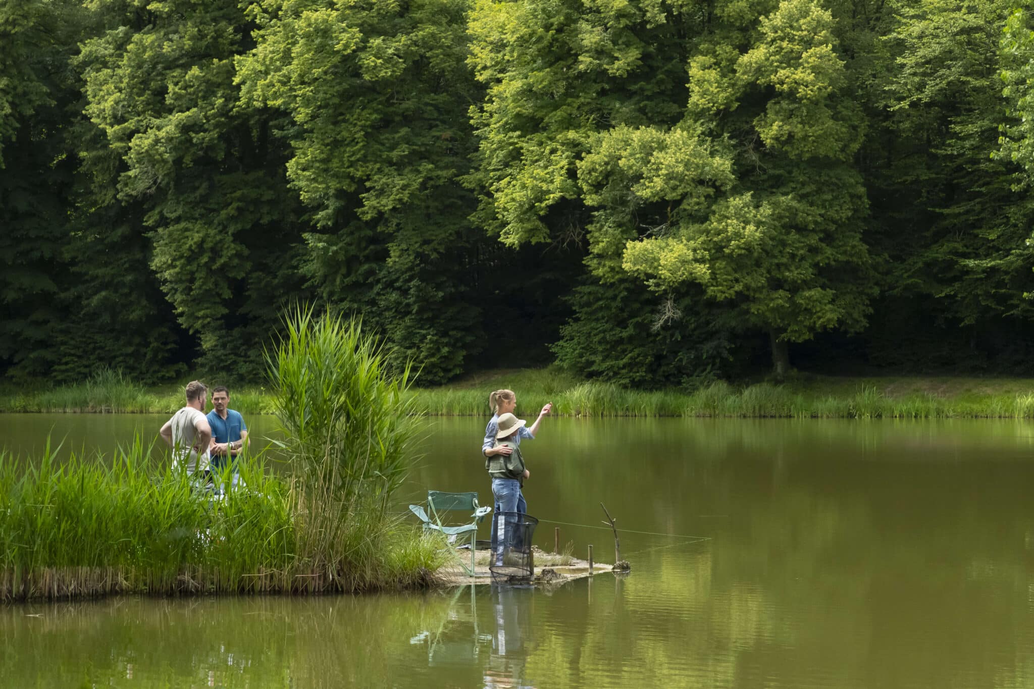 peche pêche enfant qui pêche